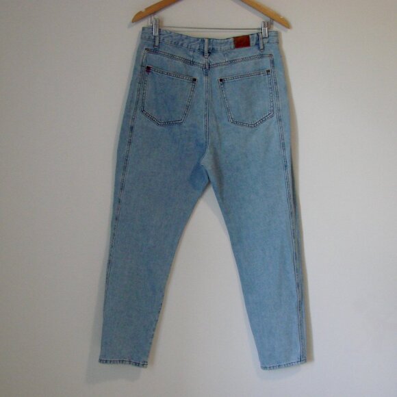 BDG Urban Outfitters Mom High Rise Jeans Light Wash Relaxed Boyfriend Size 29 - Picture 8 of 12